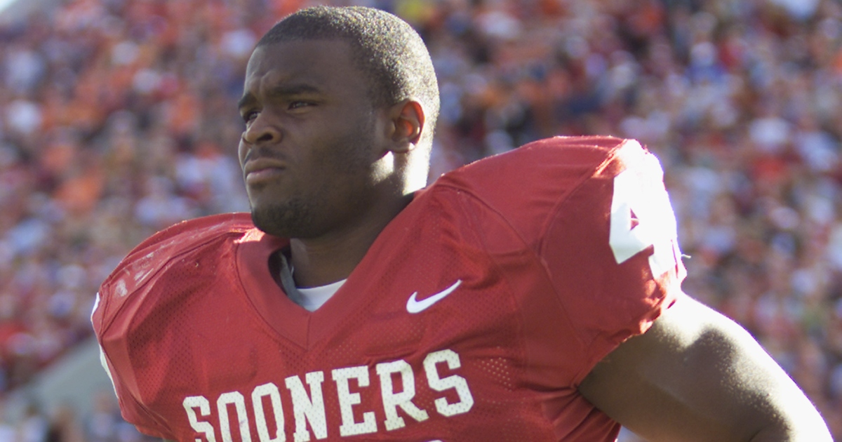 Former Oklahoma star Brandon Moore hired as head coach for the University of San Diego
