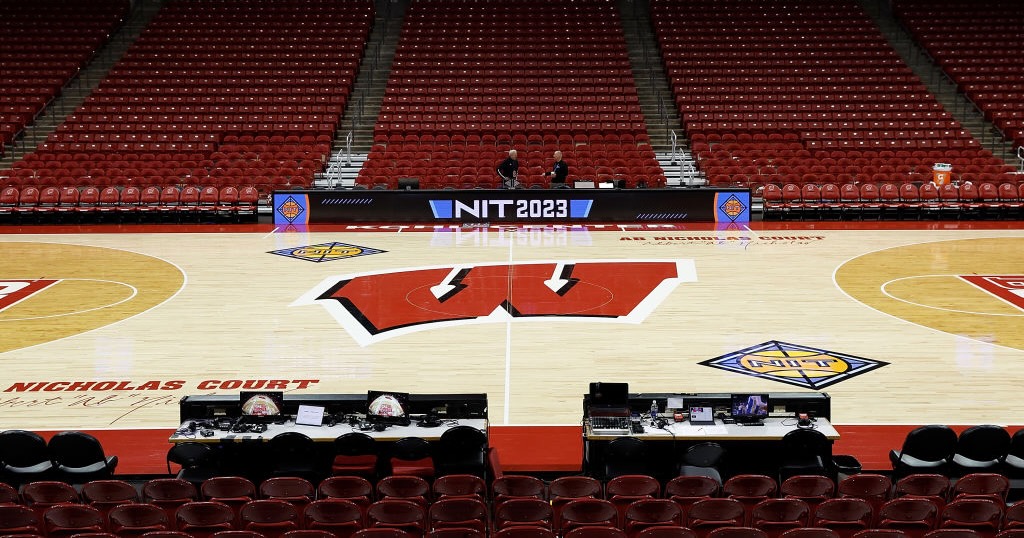 Wisconsin vs Oregon NIT: What channel is Badger basketball game on?