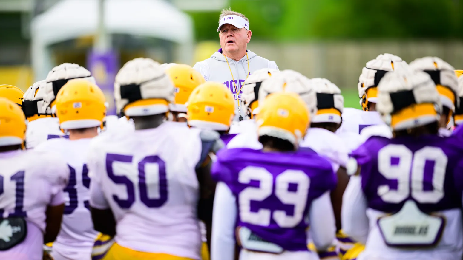 LSU football wears purple uniforms rarely in back-to-back games