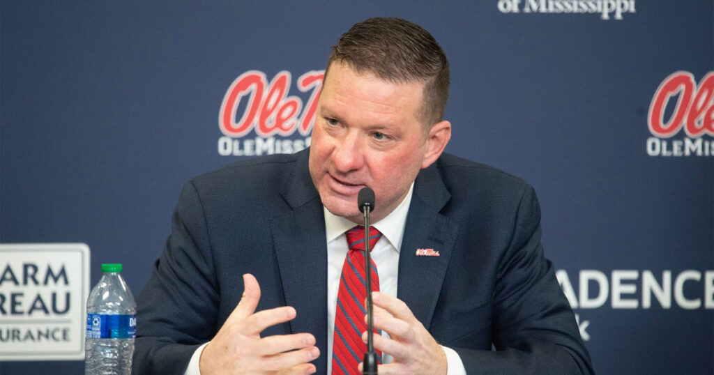 Chris Beard, Ole Miss Rebels basketball coach