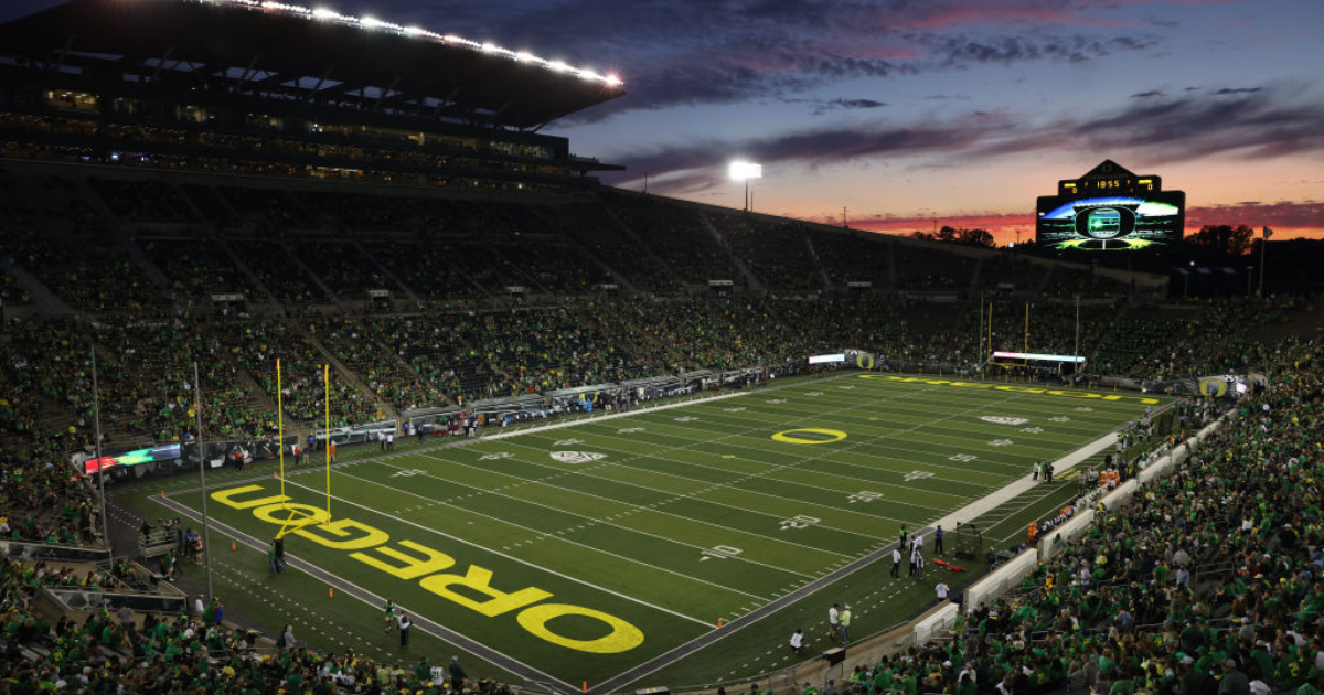 Oregon spring transfer portal tracker Who's in and who's out? On3