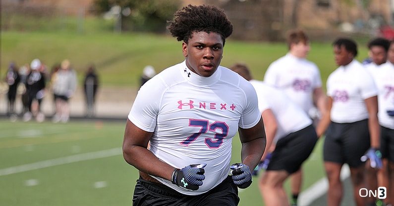 LSU checks in on elite SEC OT commit