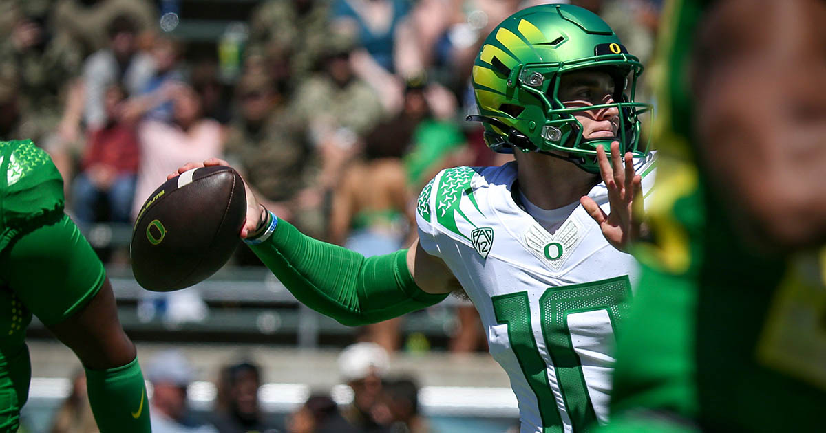 Bo Nix assesses where Oregon is at as a team compared to last season