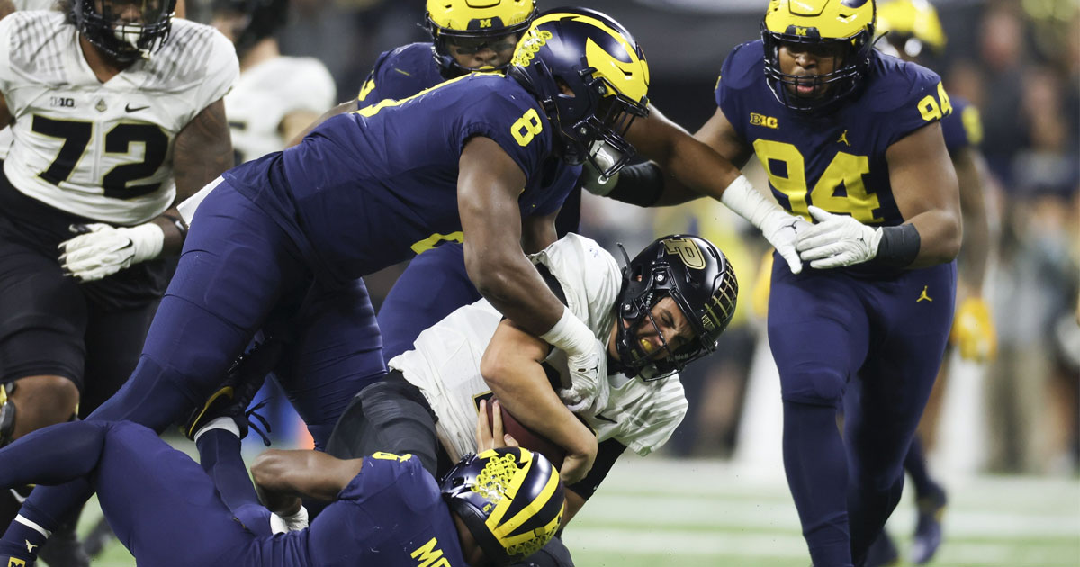 Derrick Moore expects Michigan defense to get better in 2023