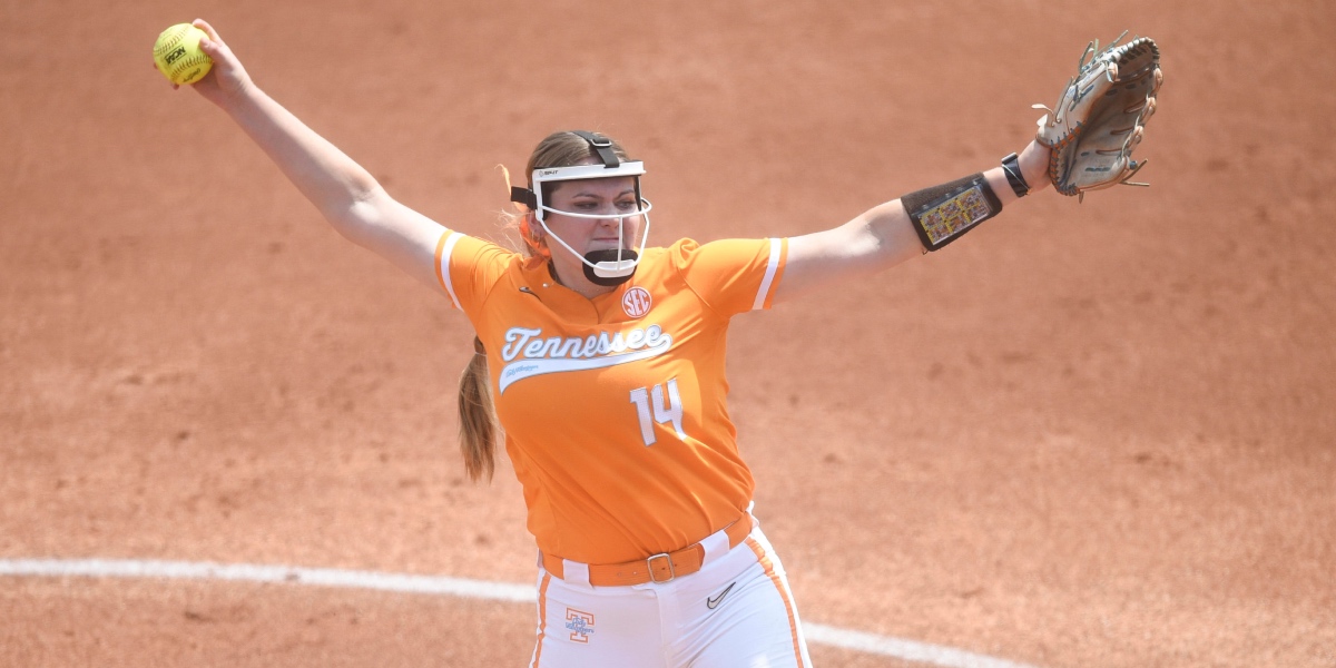 Karen Weekly says Ashley Rogers rebounding early was ‘huge’ for Tennessee