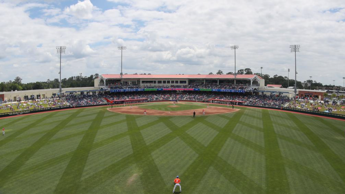 Florida Gators Advance To Super Regionals - Sports Talk Florida - N