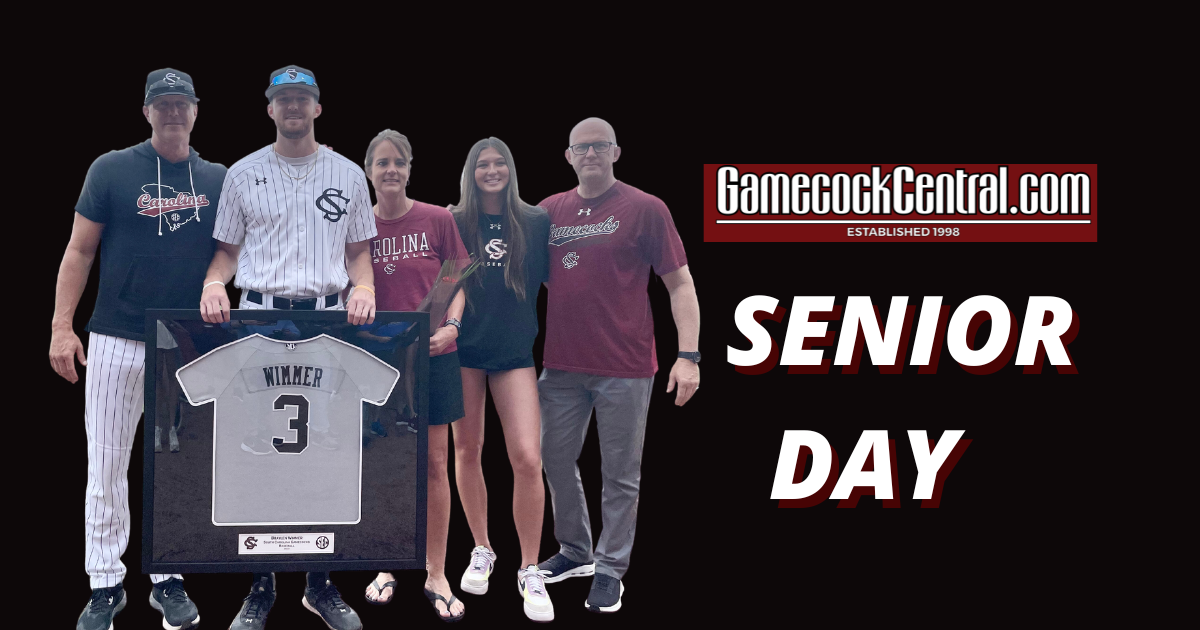 Video: South Carolina baseball honor seniors