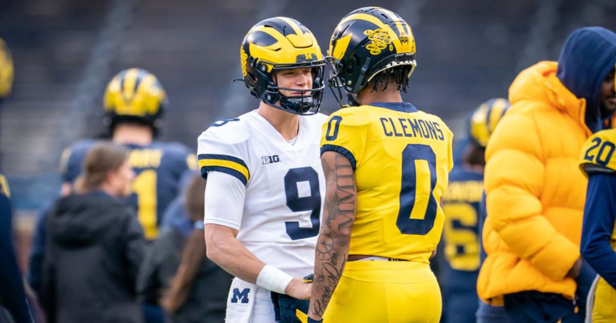 Ex-Wolverine Jake Butt goes through first padded practice since injury