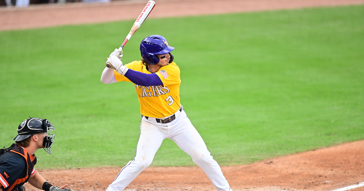 LSU's Dylan Crews earns nation's top collegiate hitter award