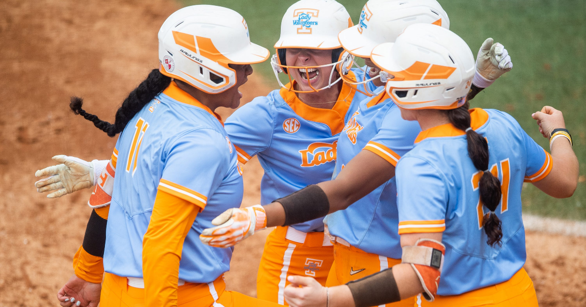 Tennessee surprises Karen Weekly with Powerade bath after WCWS berth