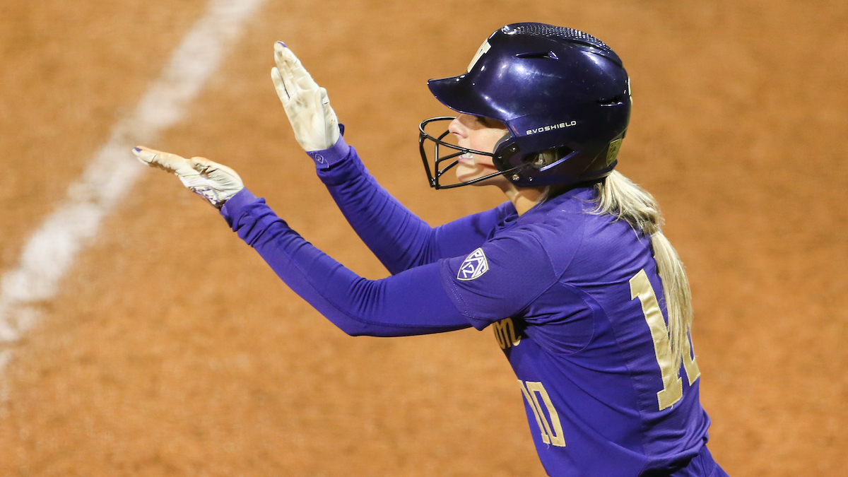 Washington’s Heather Tarr explains how to get bats going vs. Louisiana