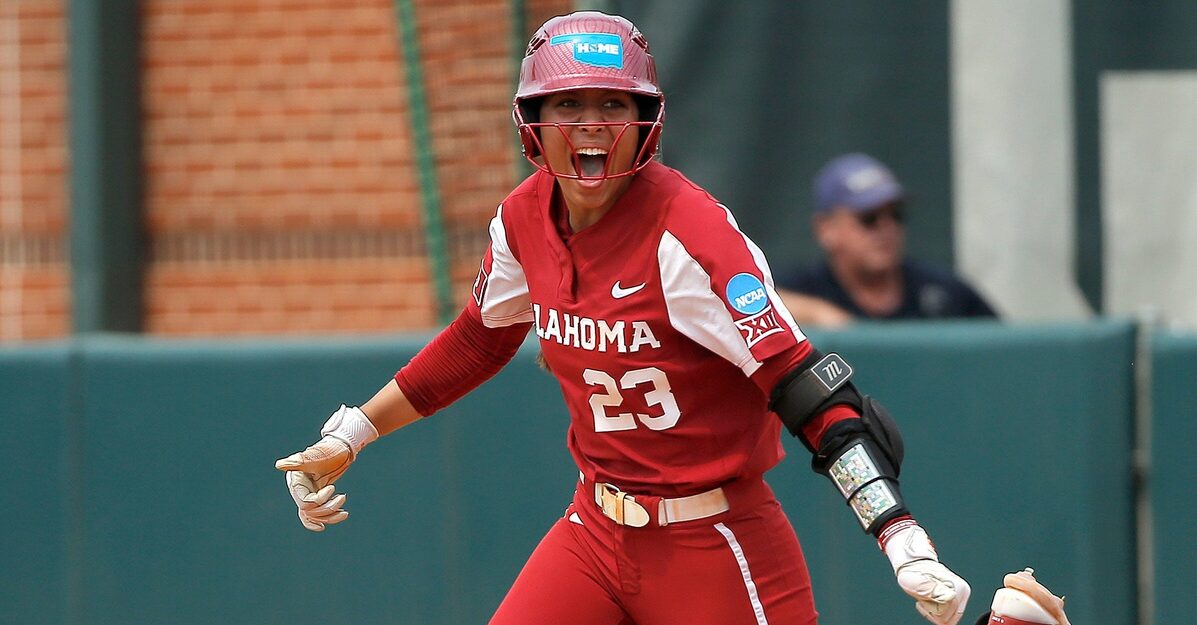 Oklahoma Softballs Tiare Jennings Has The Clutch Factor