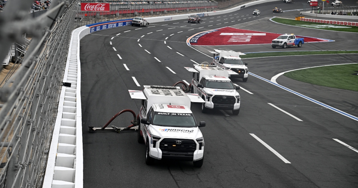 Nascar drops red flag at coca cola 600 due to rain in charlotte