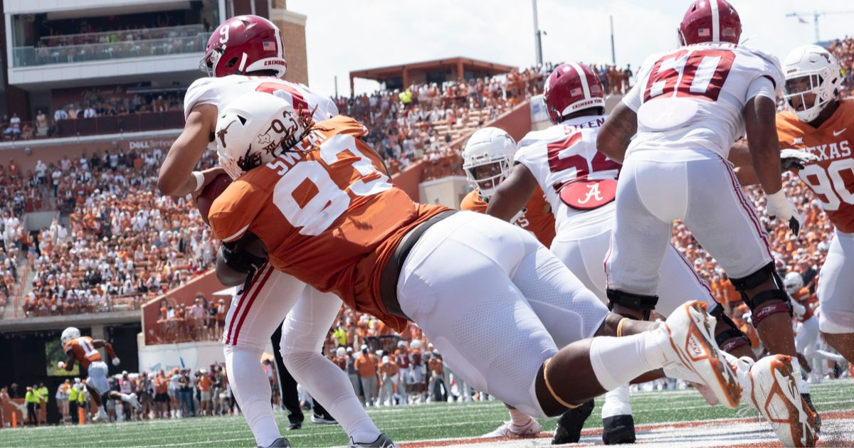 T'Vondre Sweat - Texas Longhorns Defensive Lineman - ESPN