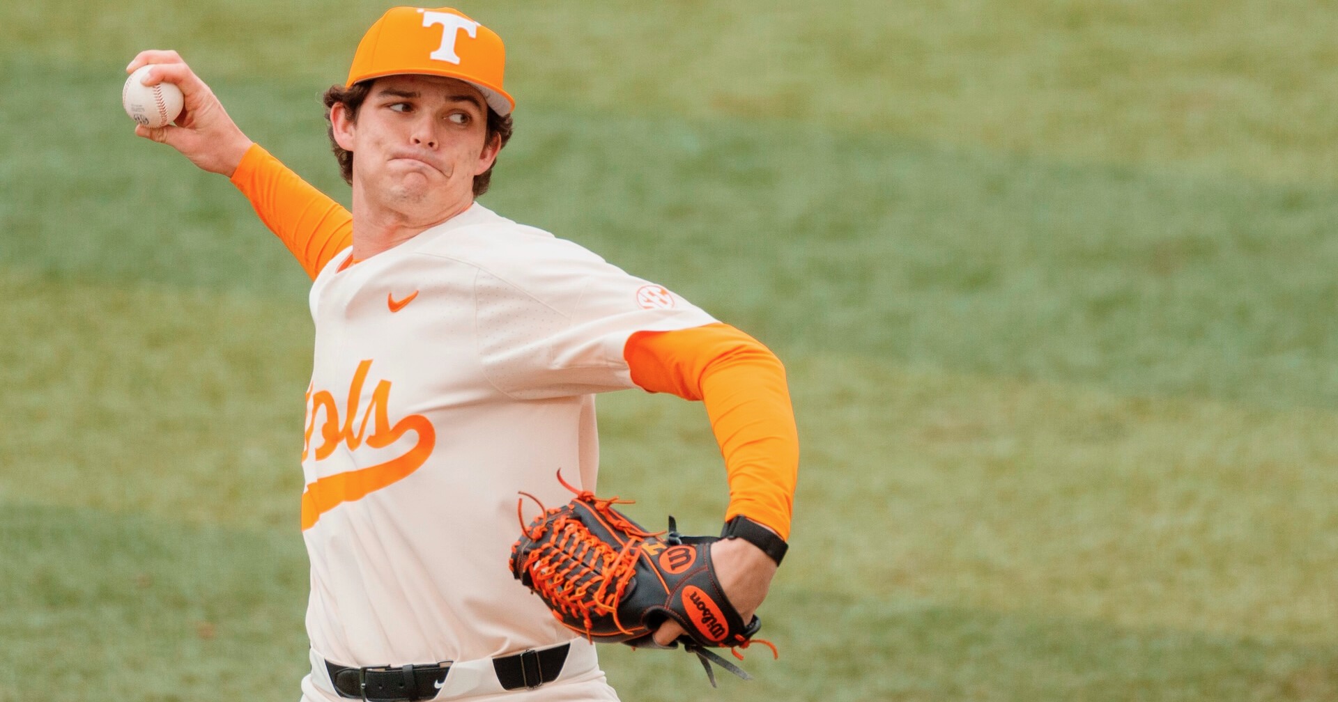 Vols Baseball: Tennessee beats Vanderbilt to open weekend, 6-2