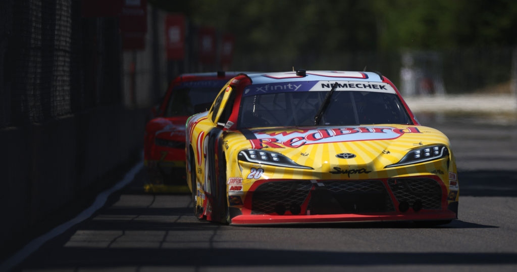 John Hunter Nemechek hits teammate Sammy Smith in retaliation, challenges Smith to fight