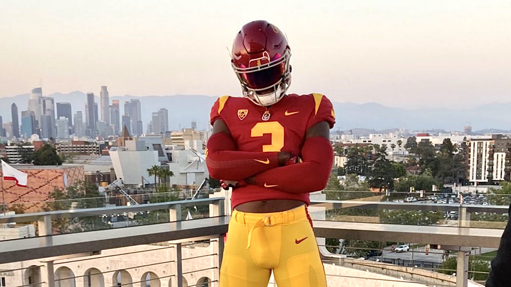 4-star EDGE Kameryn Fountain commits to USC Trojans