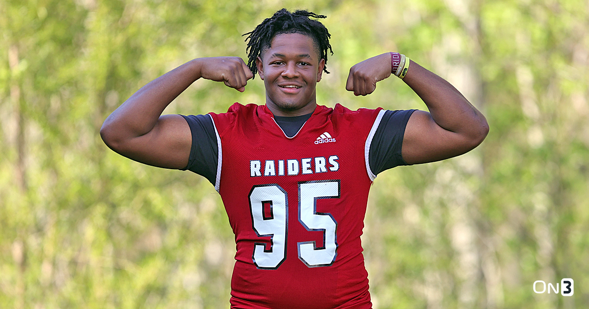 USC offers 2025 No. 2 overall prospect Elijah Griffin