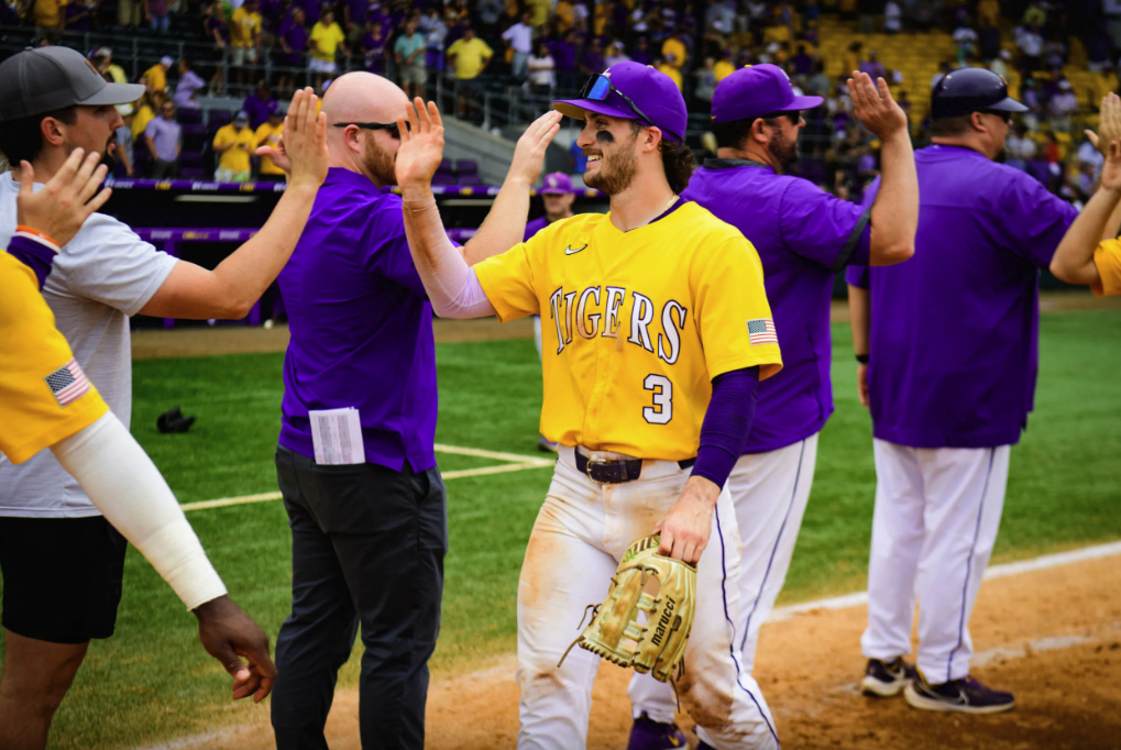 Watch: LSU baseball coach Jay Johnson previews No. 1 Tigers' giant SEC  weekend series against No. 10 Tennessee