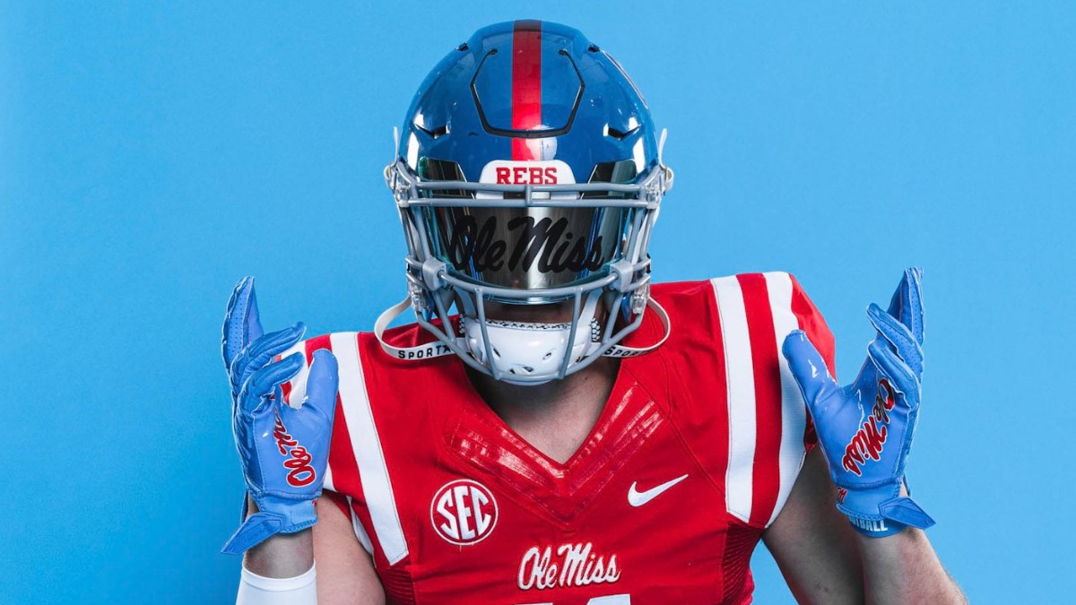 Ole Miss football stays hot in recruiting, lands Travaris Banks