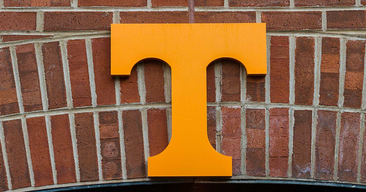 Sources: Tennessee vs. Southern Miss Game 3 may be delayed