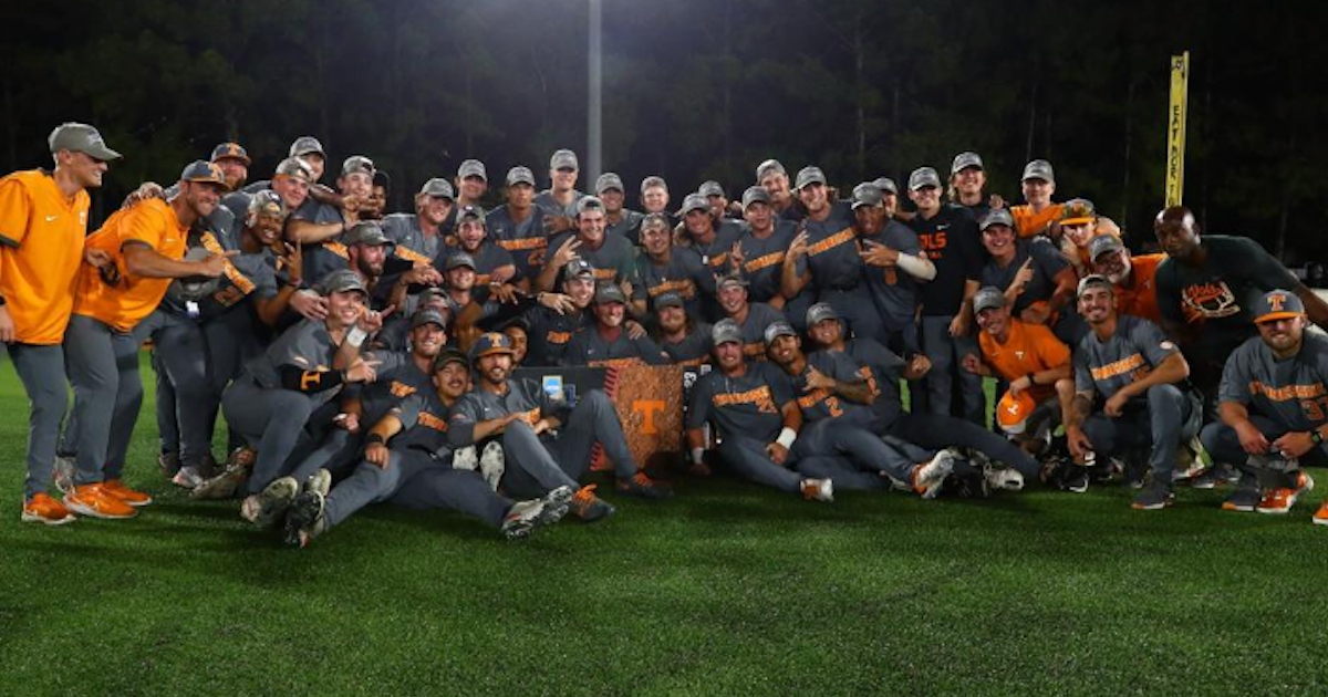 Tennessee Athletics flexes on the SEC, entire country after punching ticket to College World Series