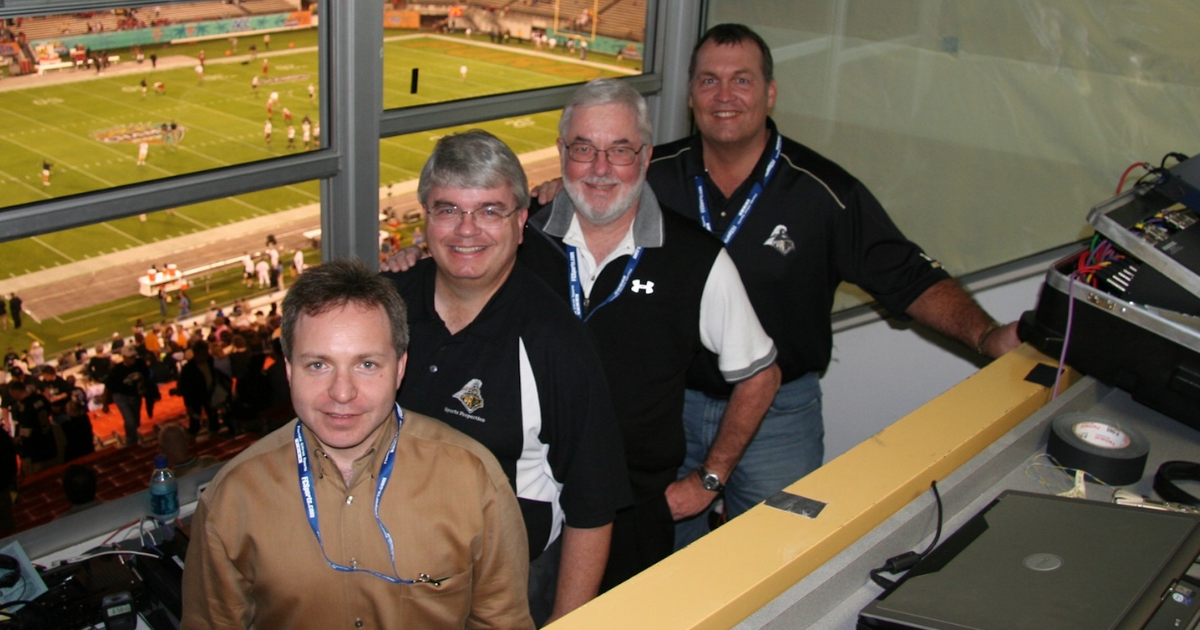 After 32 seasons, it’s last call for Purdue football radio analyst Pete Quinn