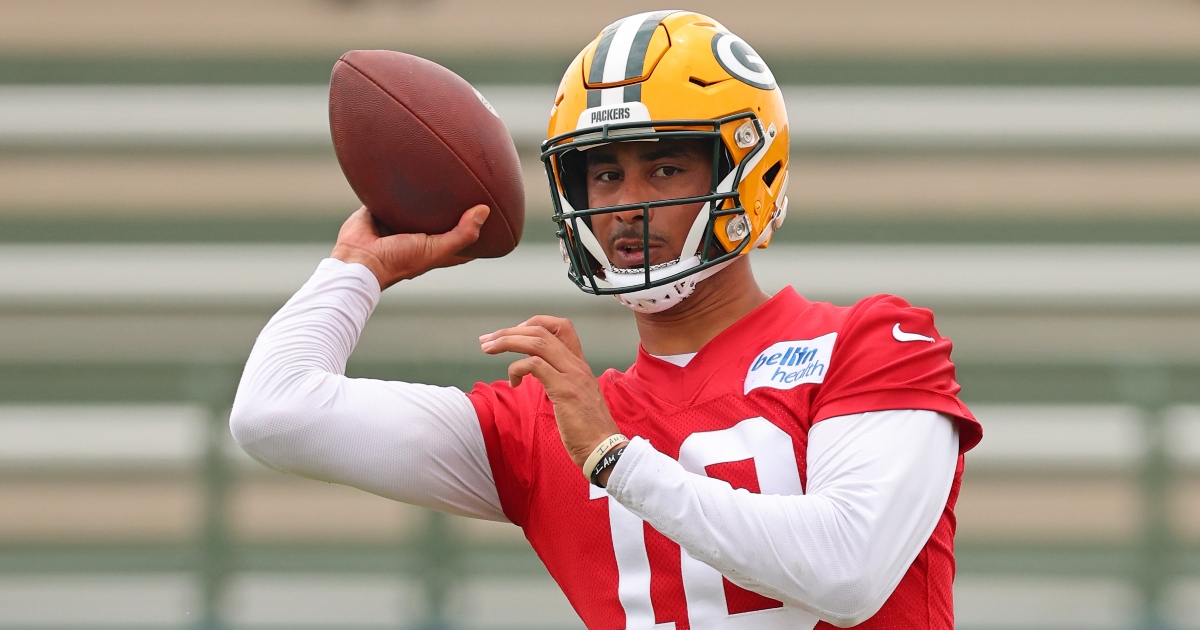 Stunning Stat Has Jordan Love Joining Aaron Rodgers, Brett Favre