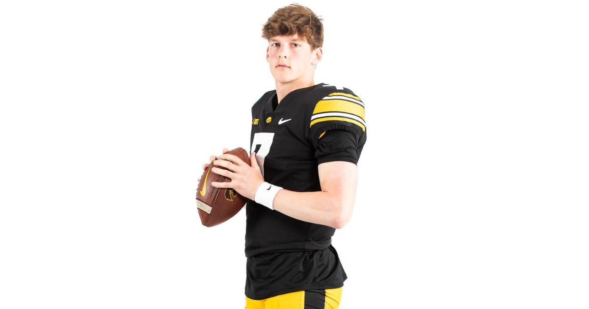 Hawkeyes offer 2025 instate QB Alex Manske