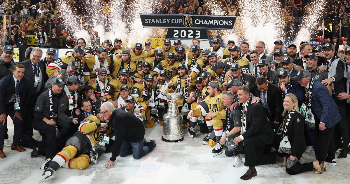 Penguins players celebrate Stanley Cup with adorable photos of kids in the  trophy