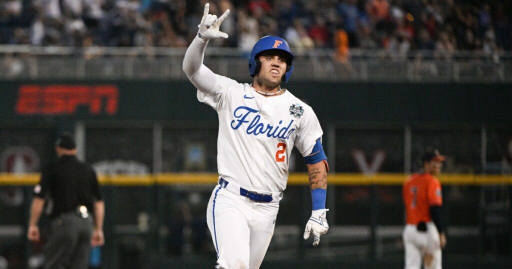 florida-baseball-ty-evans-two-run-home-run-versus-oral-robers-college-world-series