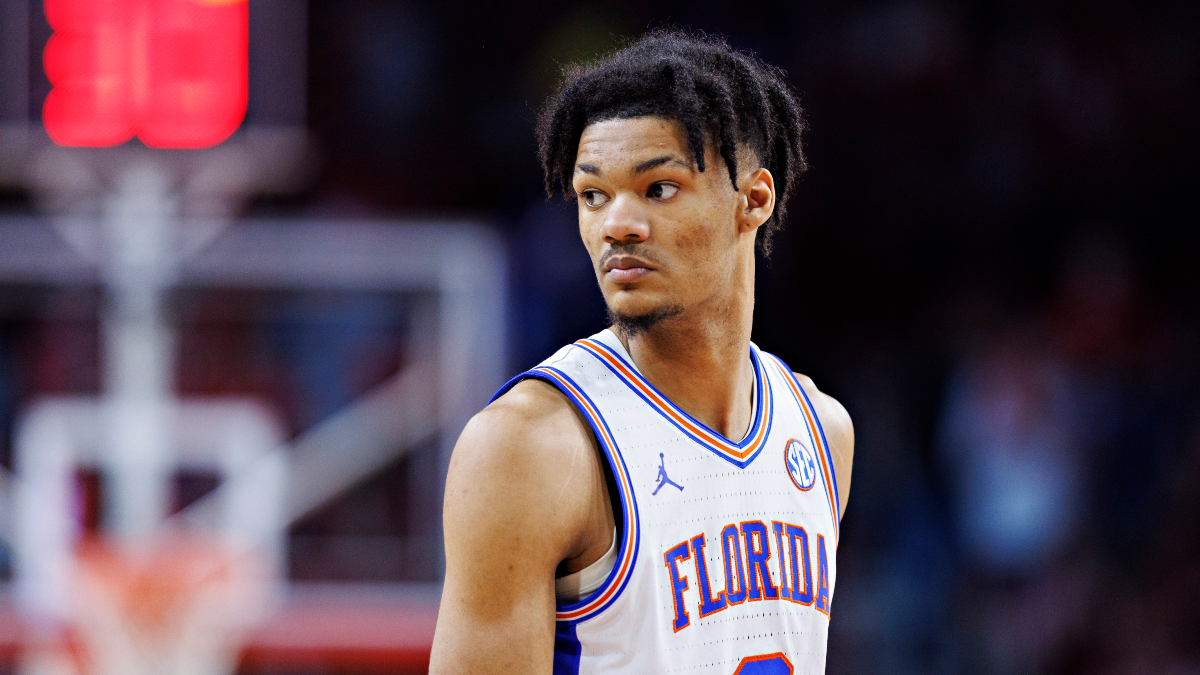 Florida forward Alex Fudge signs Exhibit 10 contract with Los Angeles Lakers