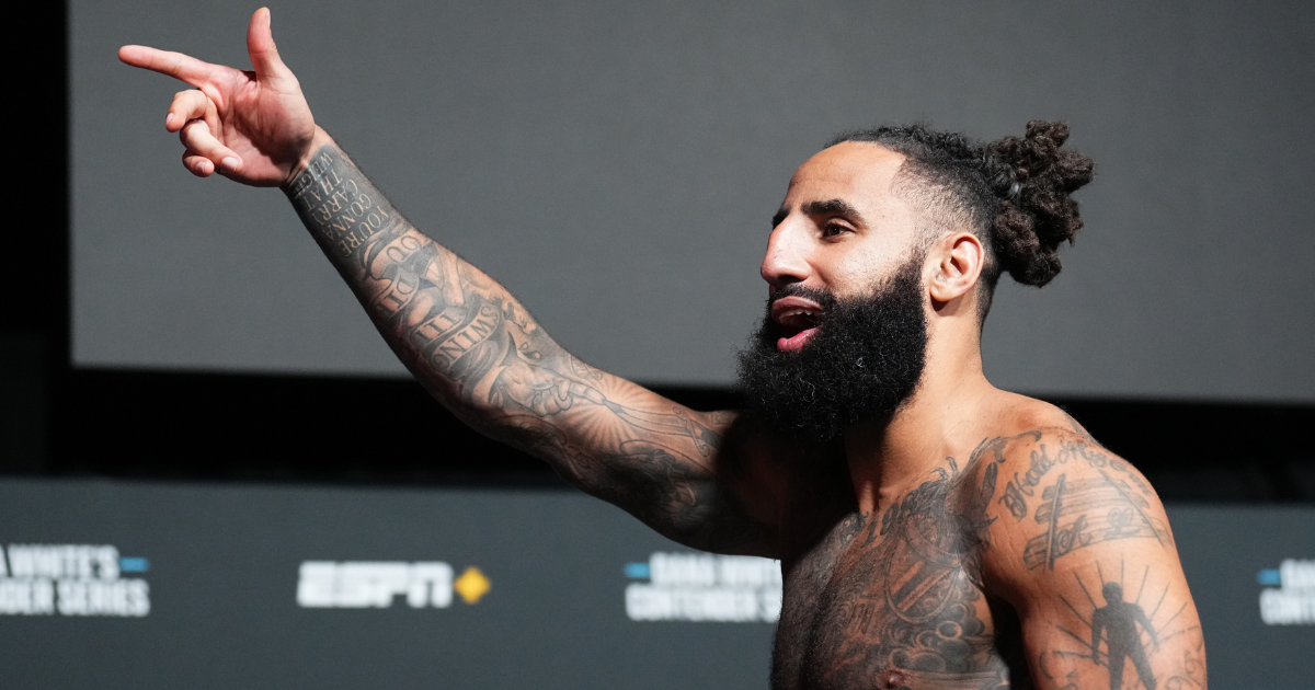 Former NFL player Austen Lane’s UFC debut ends 30 seconds into first round