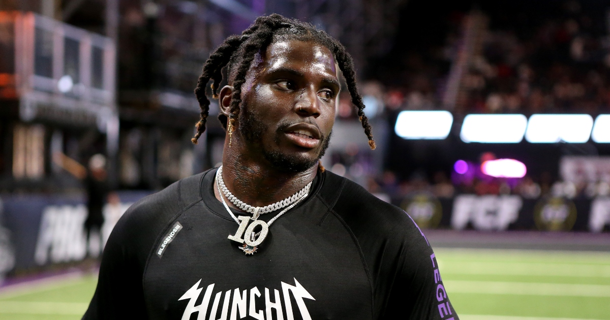 Tyreek Hill tried to give man he slapped $200, report says