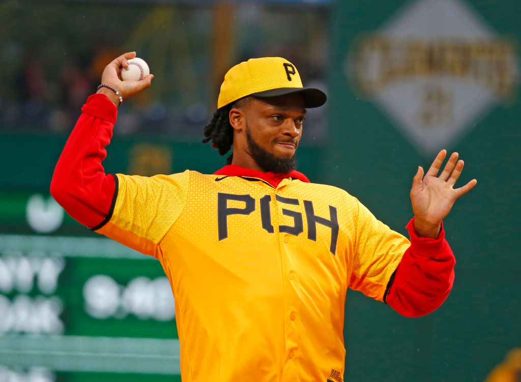 Former Pitt Star, Bills S Damar Hamlin Throws Out First Pitch at