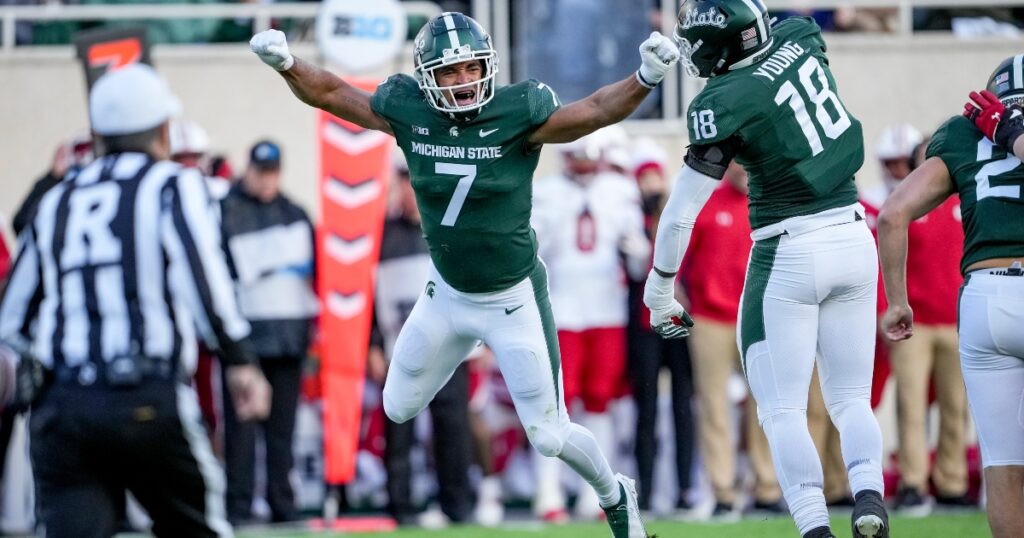 Michigan State goes on the road and stuns No. 16 Illinois, 23-15