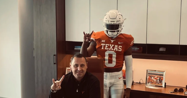 4-star WR Aeryn Hampton trending to re-commit to Texas