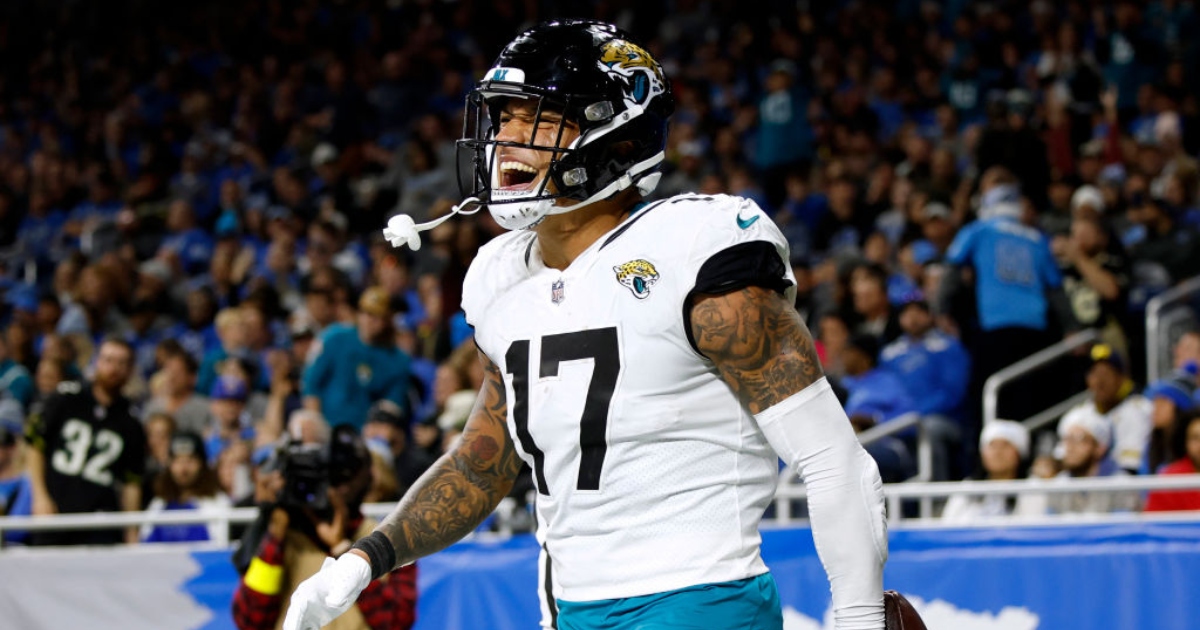 Evan Engram wants to stay with Jaguars after 'best year of his life'