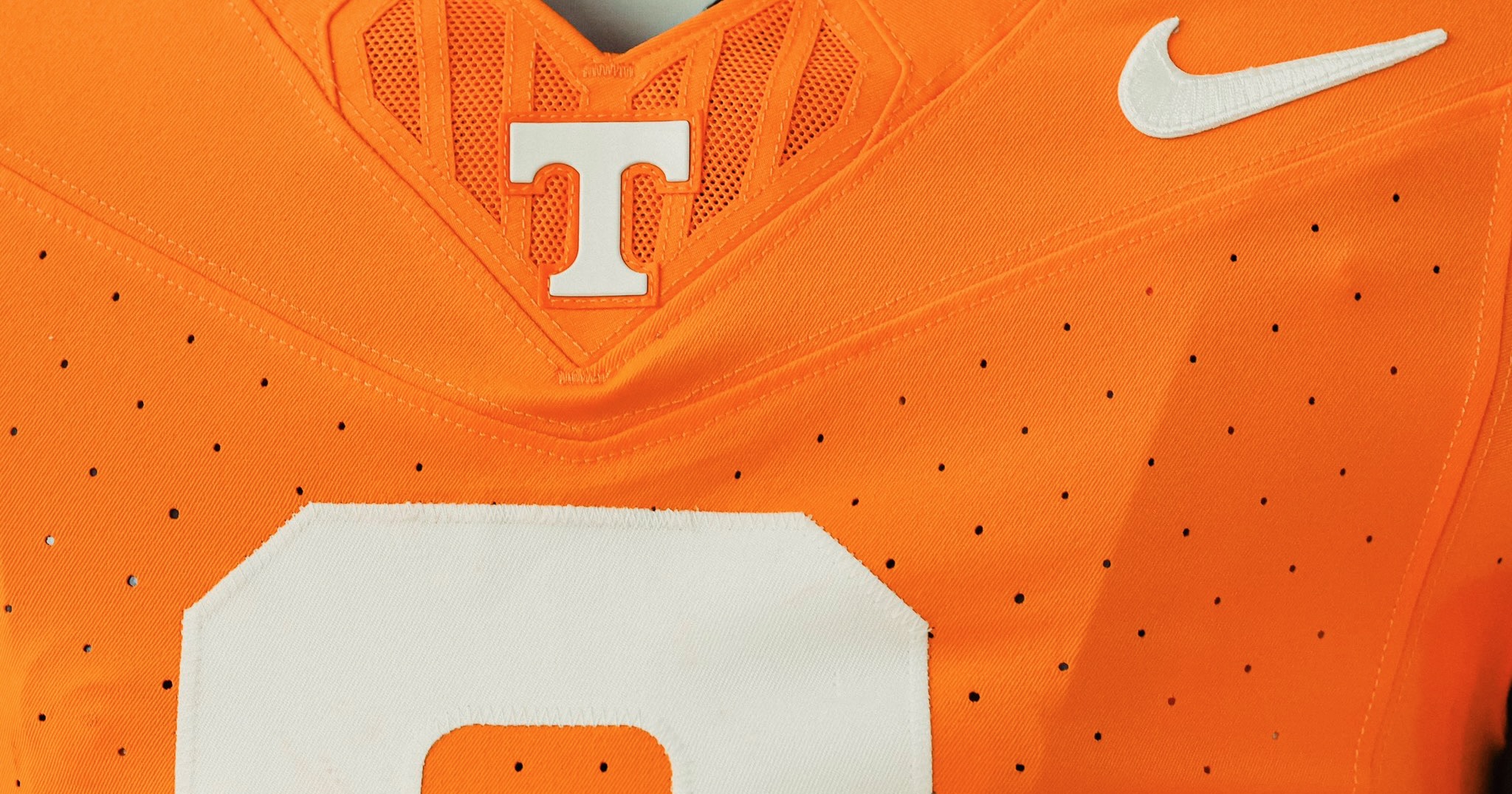LOOK: Vols Release New 'Tennessee Classic' Basketball Uniforms