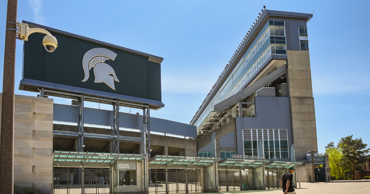 Michigan State sorry for showing Hitler on videoboards before Michigan game, College football