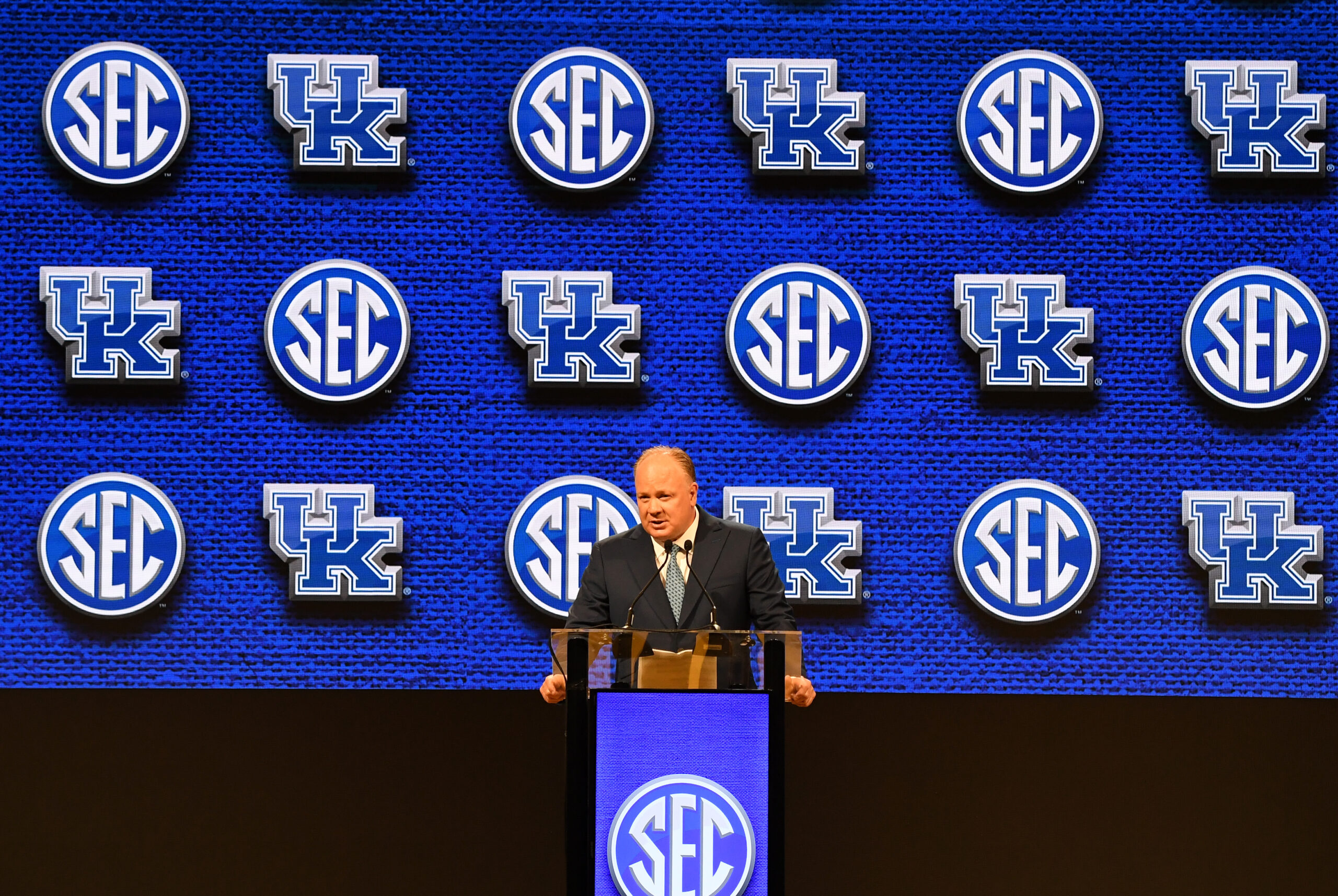 Media picks Kentucky to finish No. 4 in SEC East On3