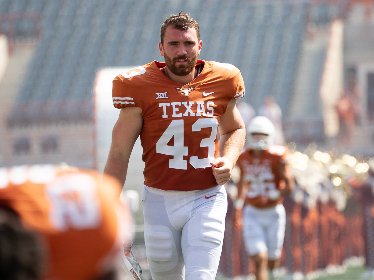 43 days until Texas Football: Jett Bush sets the floor at the ...
