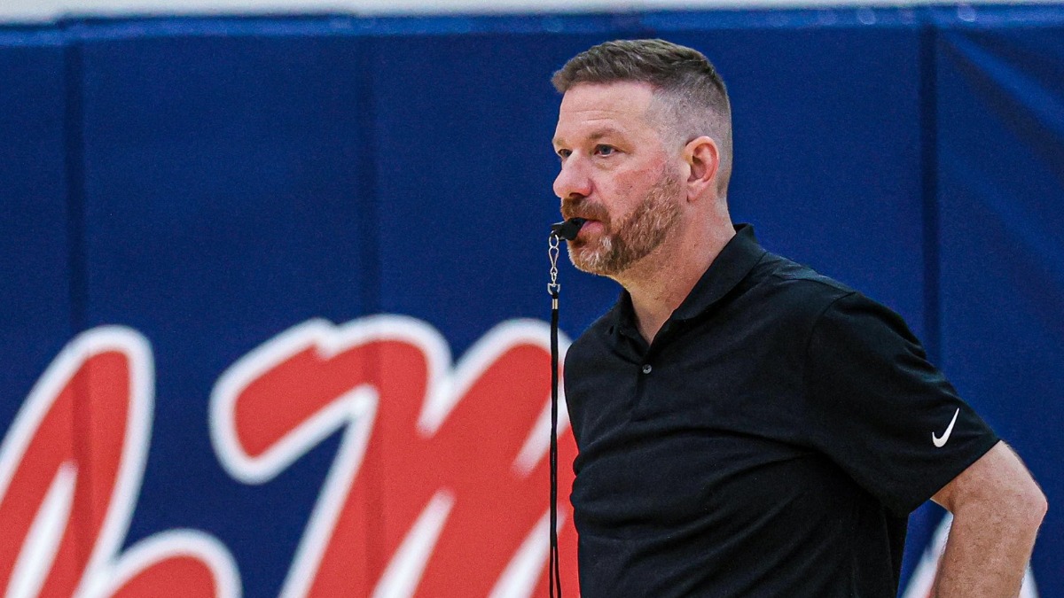 Report: Chris Beard Emerges As A Leading Candidate To Replace Eric ...