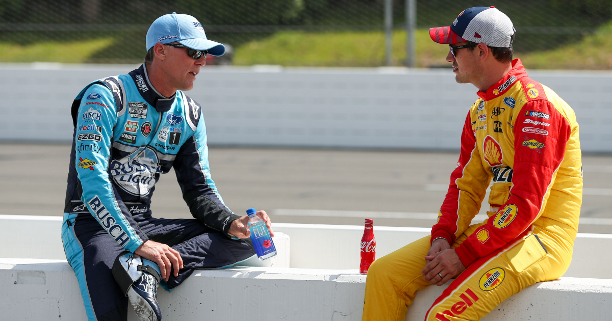 Kevin Harvick makes $12K donation to Joey Logano’s foundation