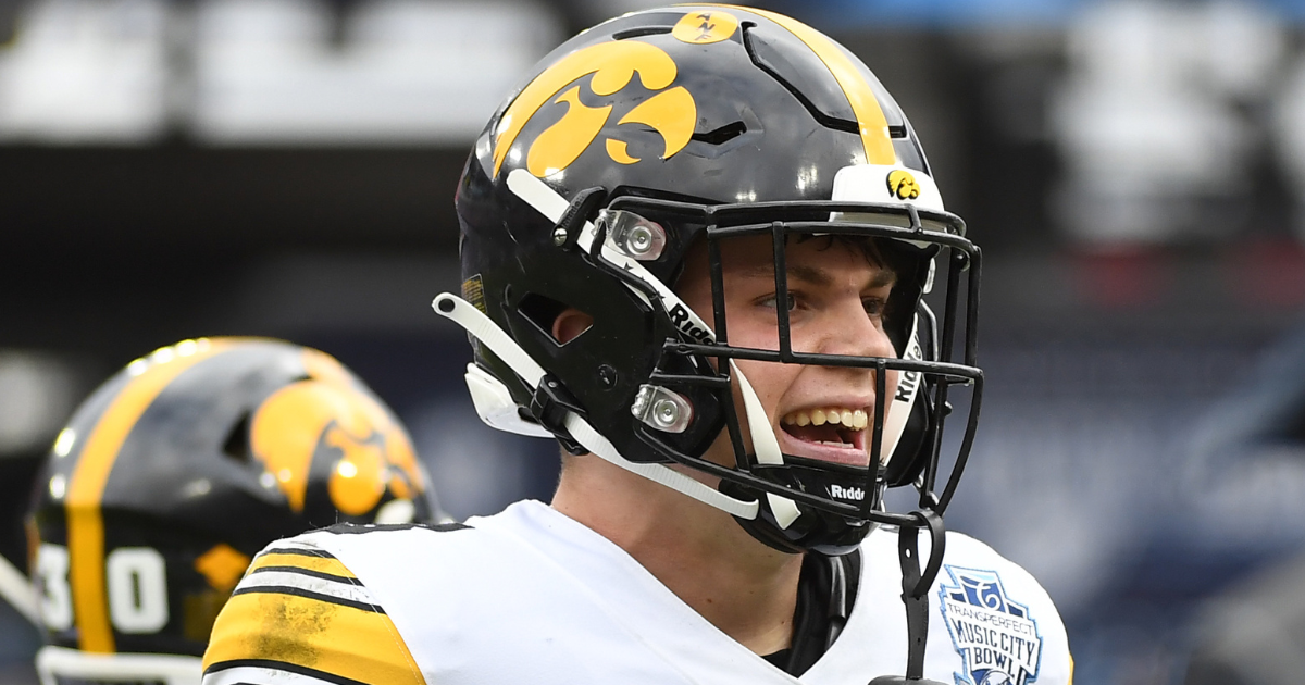 Iowa Football: Cooper DeJean among PFF's top returning cornerbacks