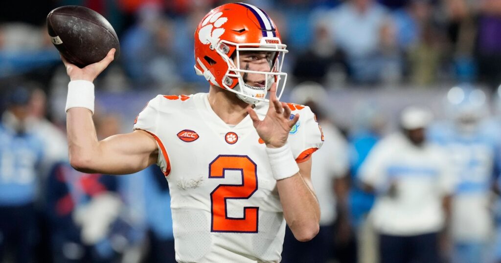 clemson-quarterback-quarterback-cade-klubnik-recalls-2022-acc-championship-bigger-dreams