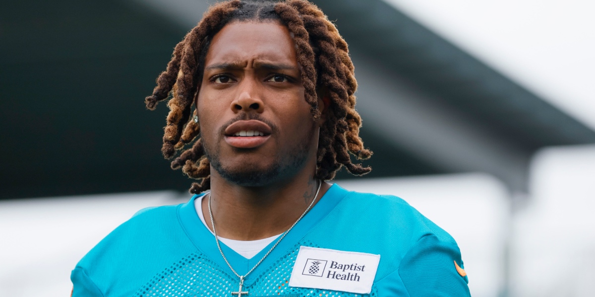 Dolphins CB Jalen Ramsey carted back to locker room during practice