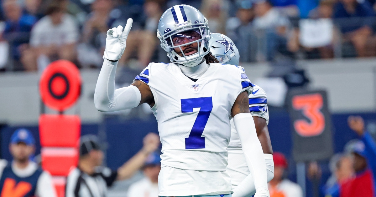 Cowboys: Trevon Diggs suffers toe injury at training camp, but no