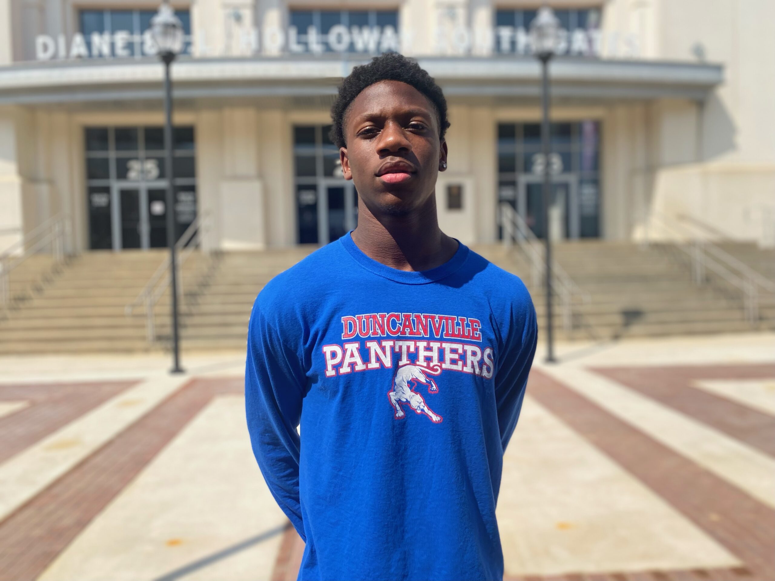 2025 QB Keelon Russell returned to Ole Miss for 'business trip'