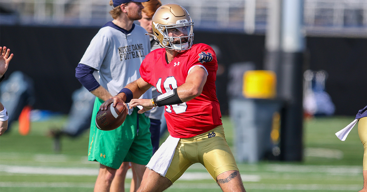 Notre Dame quarterback Sam Hartman named to Davey O’Brien Award watch list